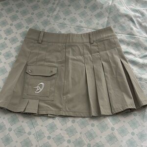 Beige Pleated Skirt with Pocket